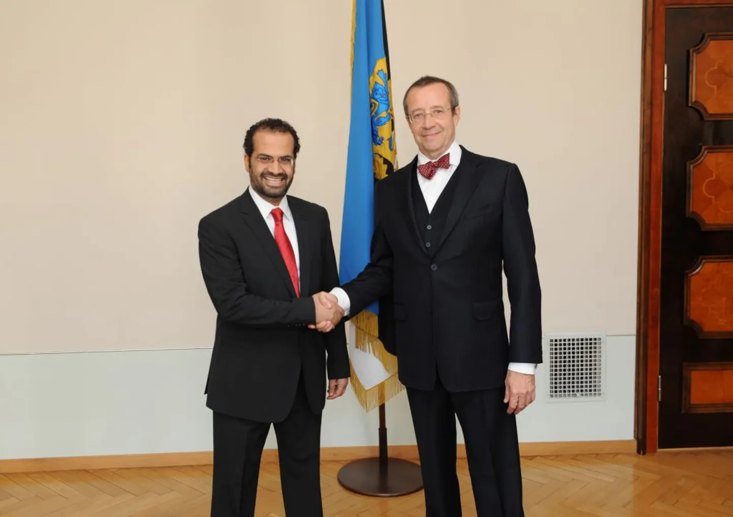 President Ilvesele andis täna oma volikirja üle Katari Riigi suursaadik Hadi Nasser Mansour Al-Hajri.