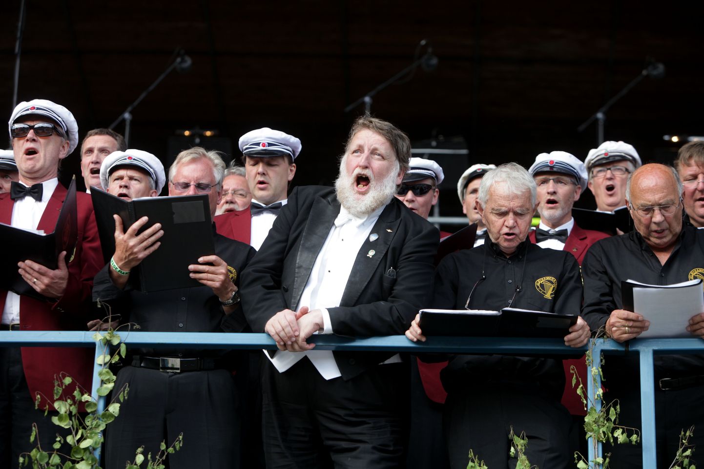 Tartus ja Lõuna-Eestis peeti sel nädalavahetusel Põhja- ja Baltimaade meestelaulu päevad (pildil laulavad laupäevasel peakontserdil Norra koorid).