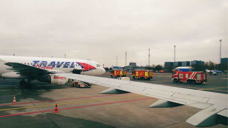 Vaade Amsterdamist saabunud lennuki aknast.