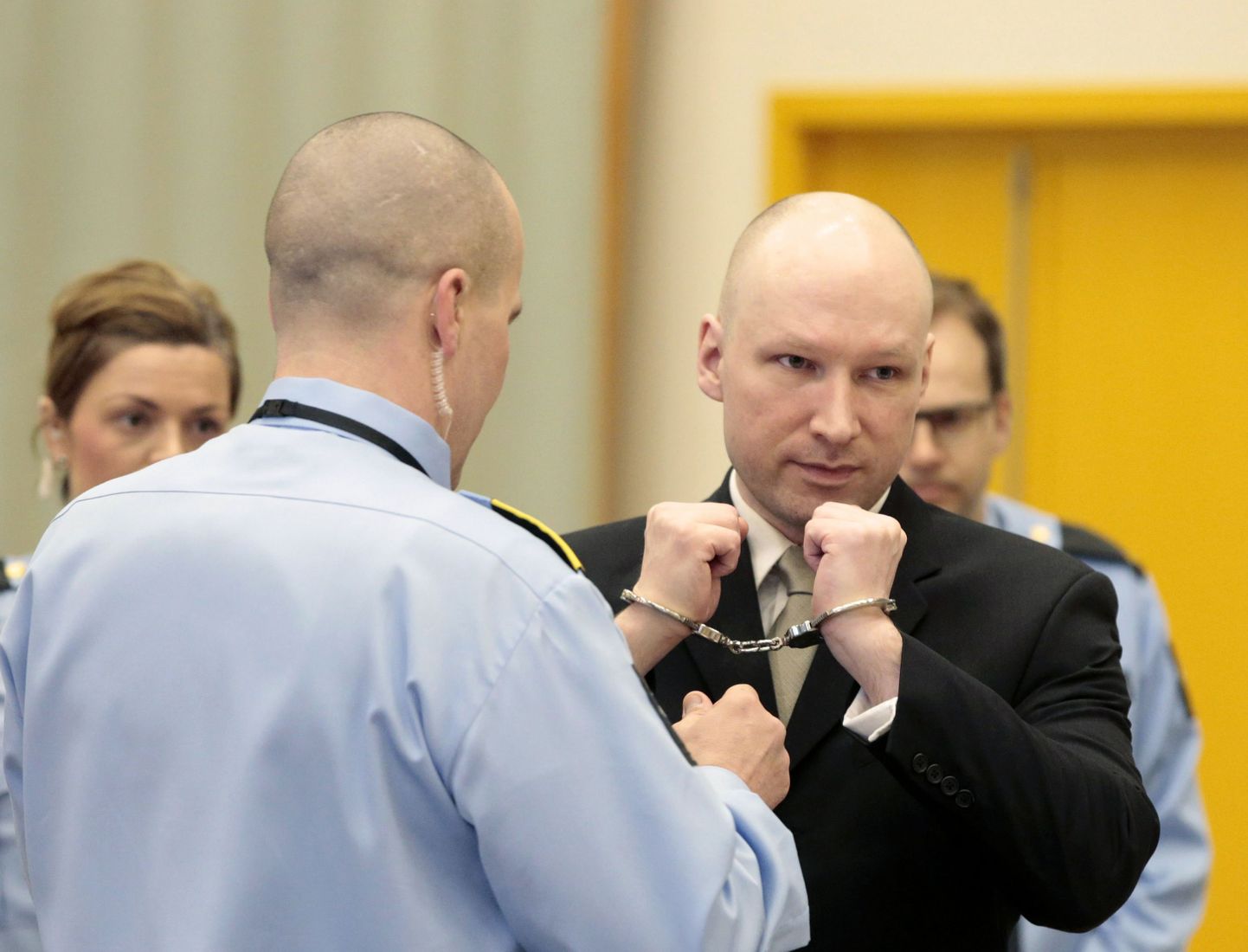 Anders Behring Breivik täna kohtuistungil.