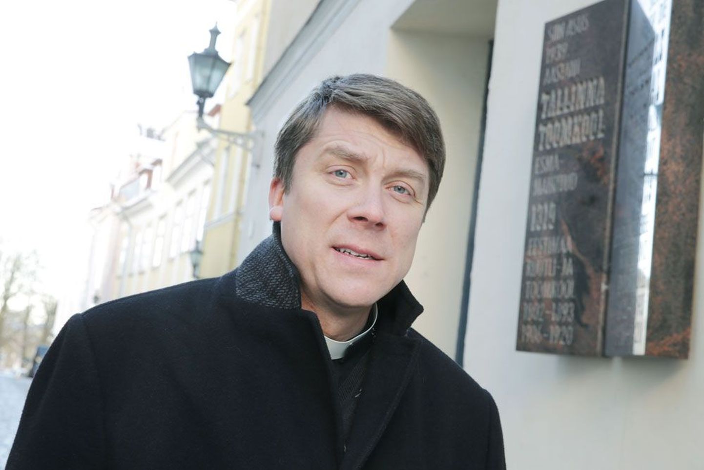 Tallinna Toomkooli juhatuse liikme Urmas Viilma sõnul saab konkreetse kiriku õpetusele vastavat haridust anda ainult erakoolis.