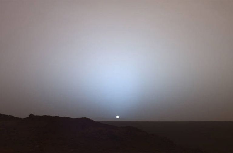 Saulriets uz Marsa