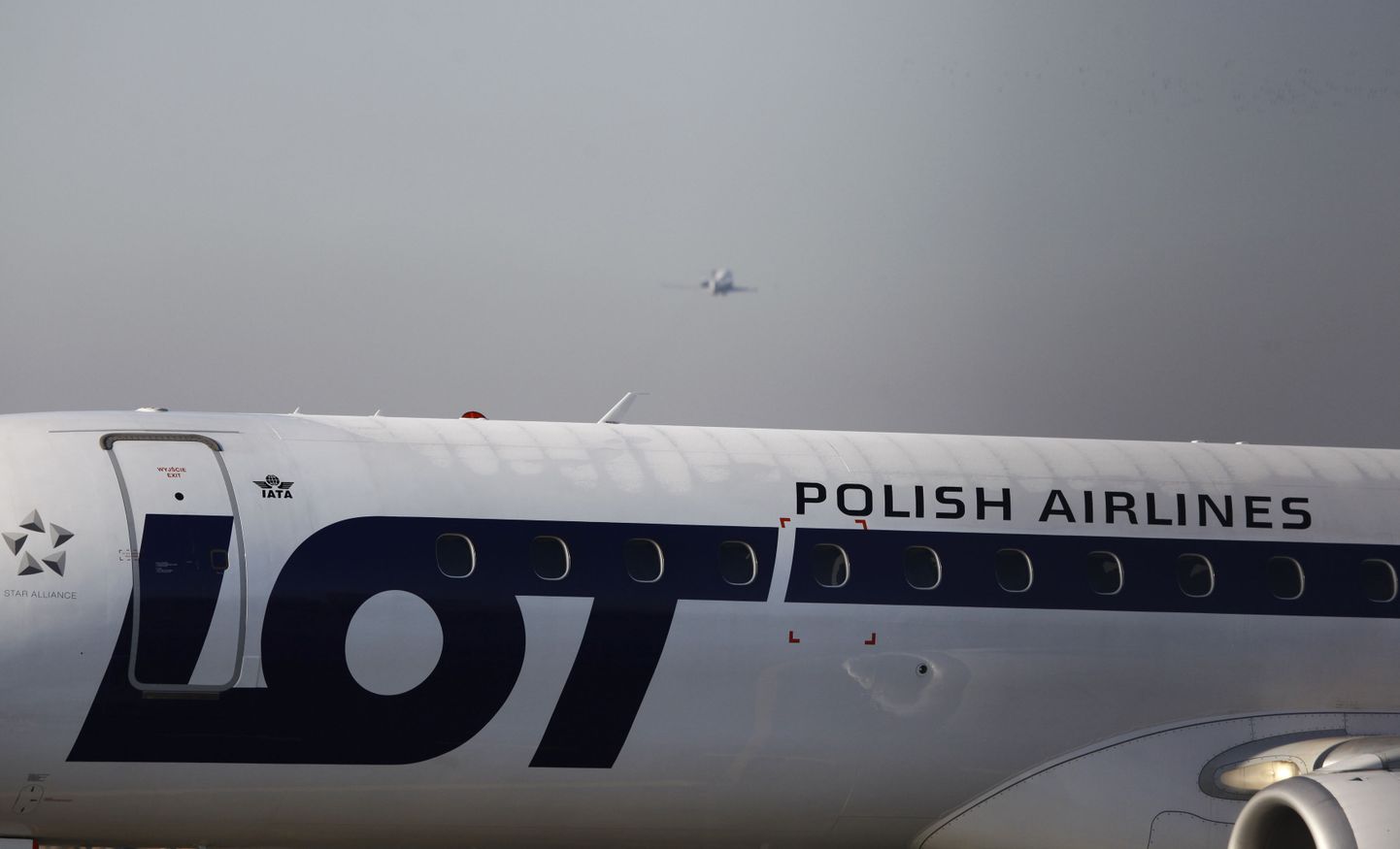 Poola rahvuslikust lennufirmast säilib vaid pool.