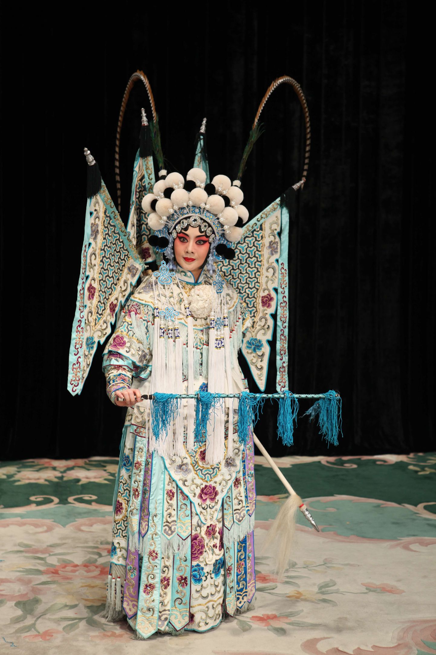 Hiina ooperitraditsiooni suurimaid primadonnasid Li Shengsu esineb 28. mail Pekingi ooperi esilauljana Nordea kontserdimajas