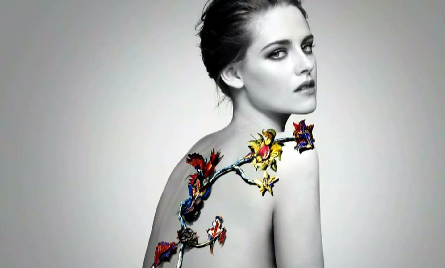 Kristen Stewart uues lõhnareklaamis «Florabotanica Princess»