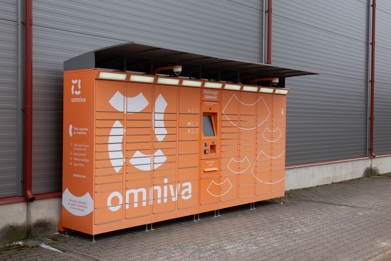 Omniva pakiautomaat.