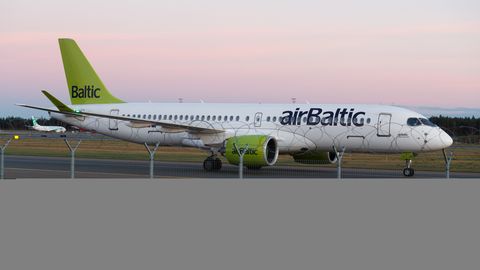   airbaltic     