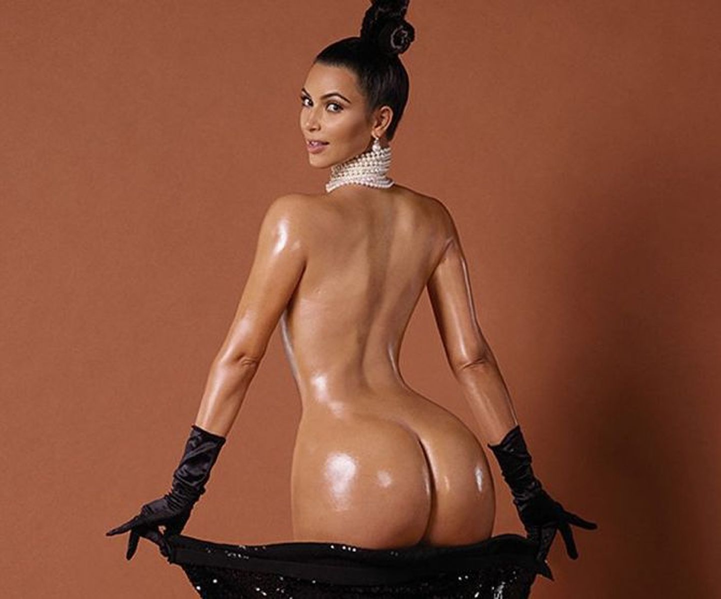 Kim Kardashian paljastas istmiku