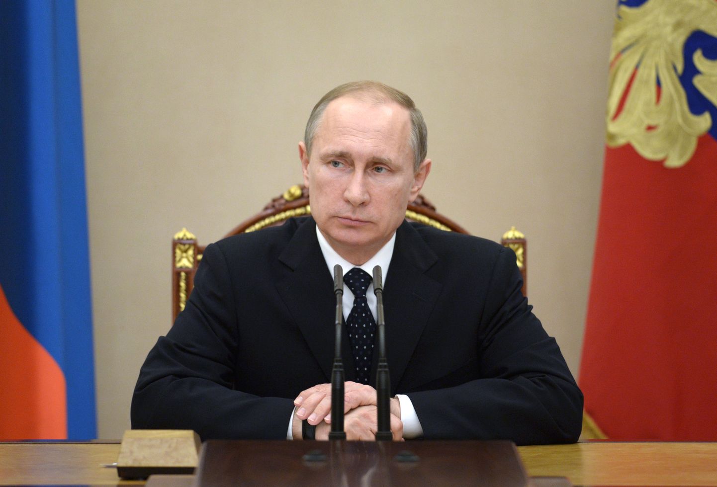 Vladimir Putin julgeolekunõukogu kohtumisel.