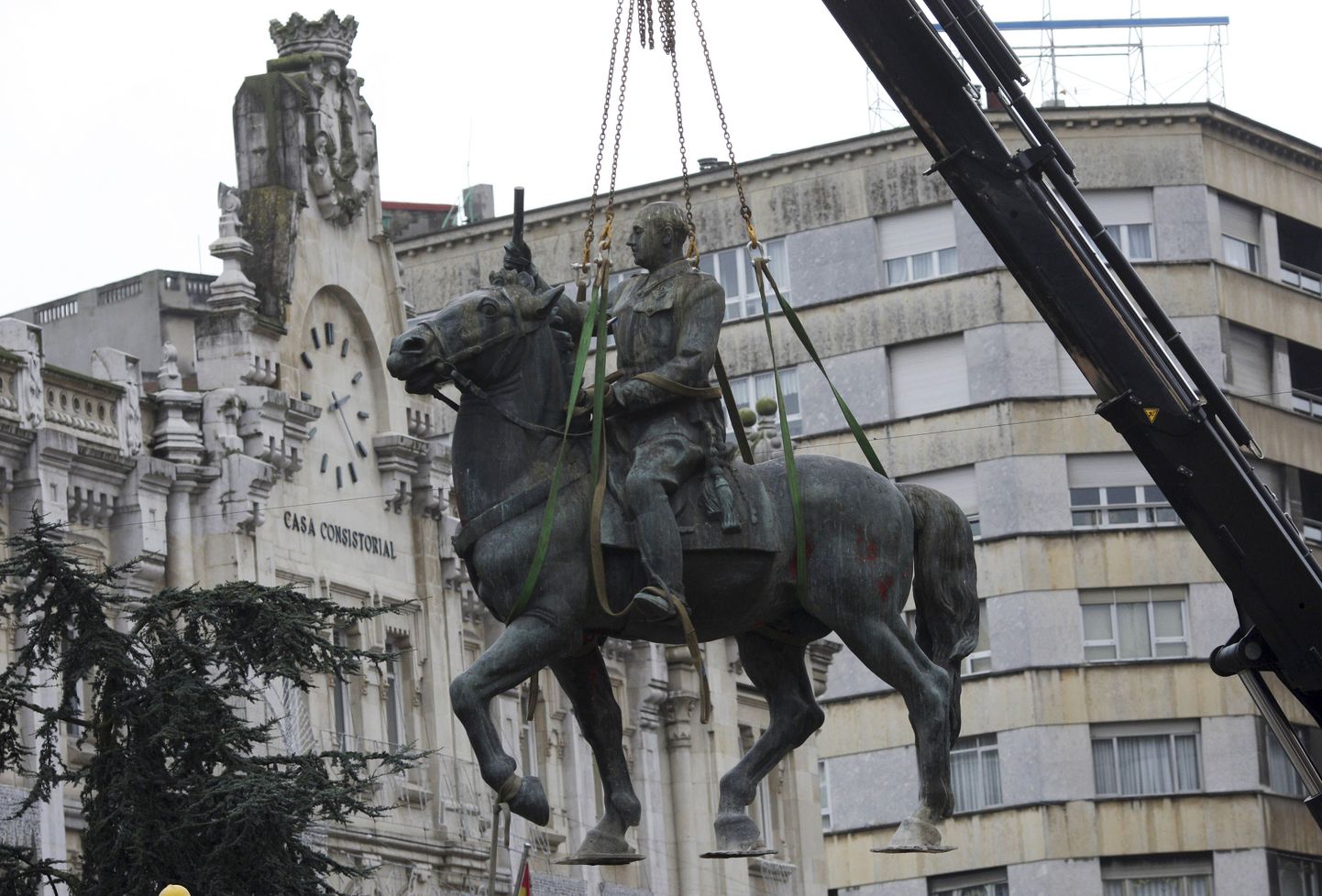 Hispaania diktaatori Francisco Franco ratsamonumendi eemaldamine