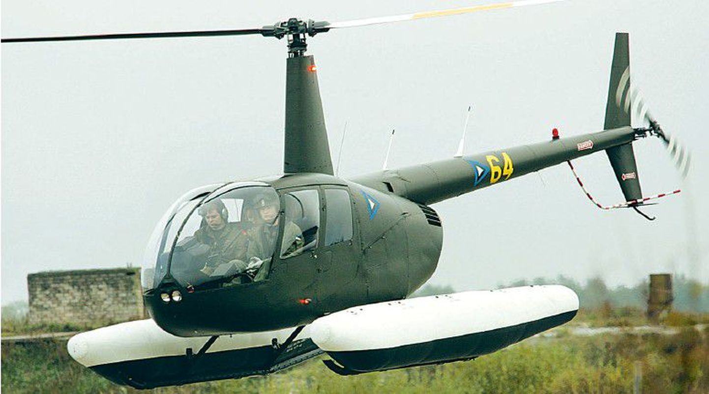 Piirivalve lennusalga helikopteri abil päästeti nädalavahetusel kaks metsaeksinut.