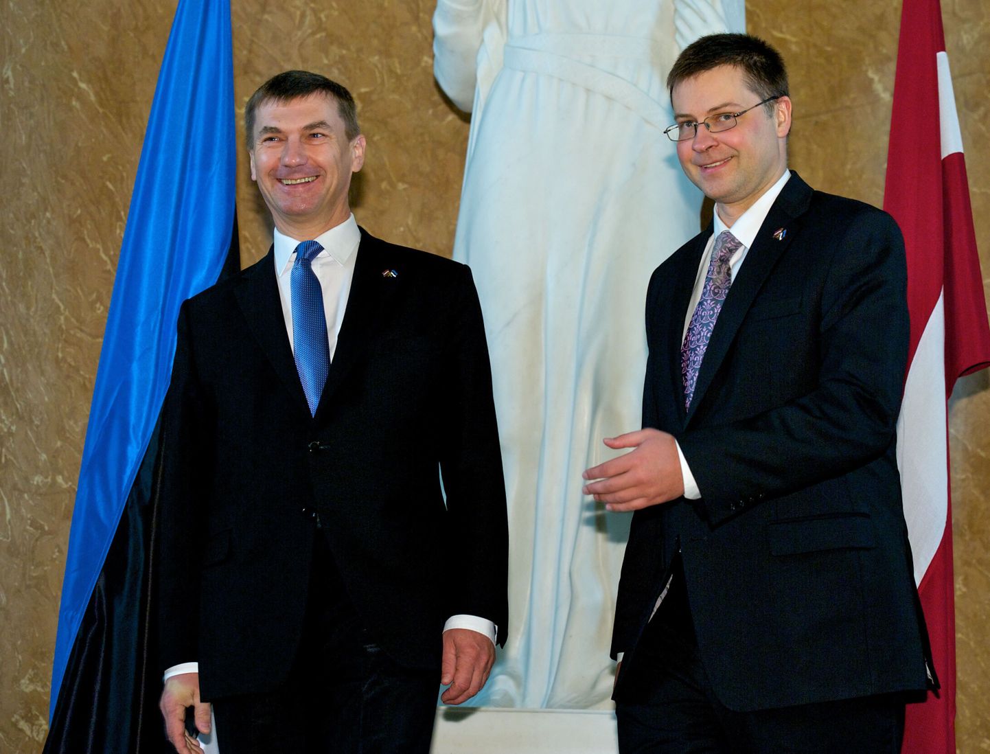 Andrus Ansip ja Valdis Dombrovskis tänavu aprillis, kui Eesti peaminister tegi pärast tagasivalimist oma esimese välisvisiidi Lätti.