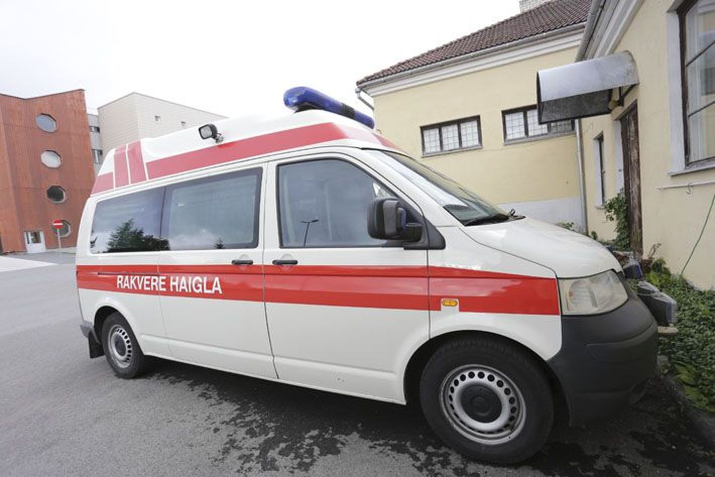 Üks viiest veel alles jäänud Rakvere haigla kiirabiautost sõidab peagi Võšgorodi.