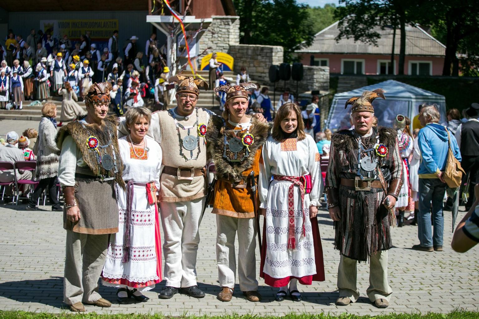 Ingerisoomlaste laulupidu rändab mööda eri paiku, laupäeval jõuab see Viljandisse.