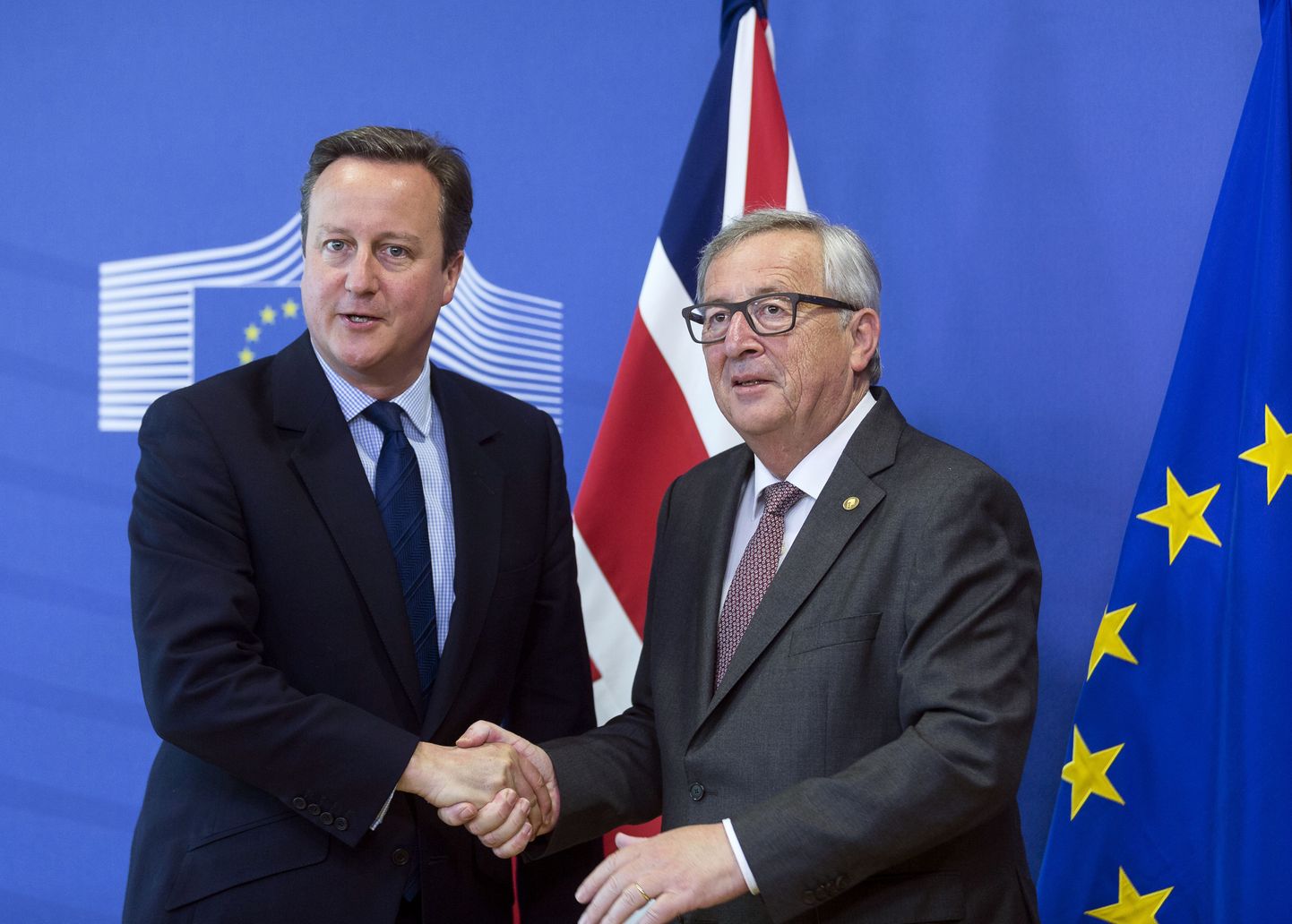 David Cameron (vasakul) kohtumisel Jean-Claude Juncker'iga.