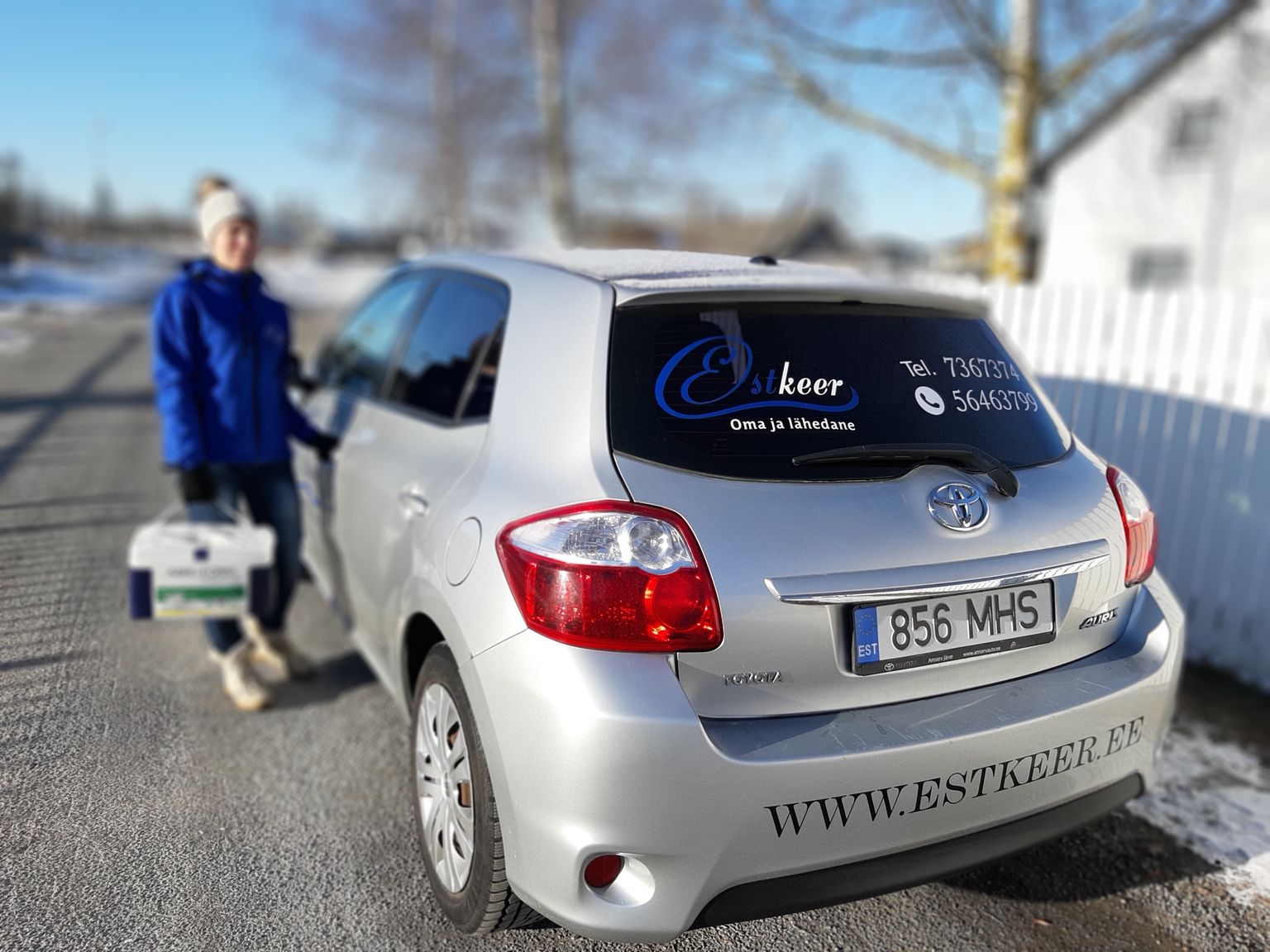 "hooldustöötaja väljakutseteenus"