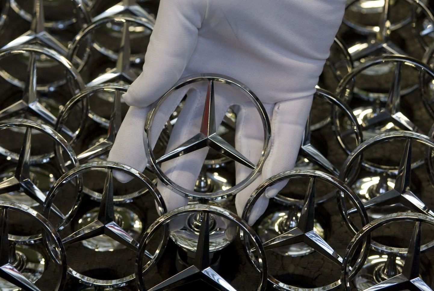 Mercedes-Benzi sümbolimärgid.