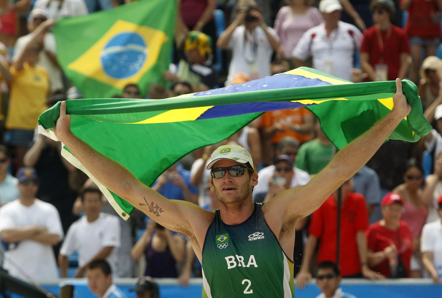 Fabio Luiz tähistab valitsevate olümpiavõitjate alistamist.