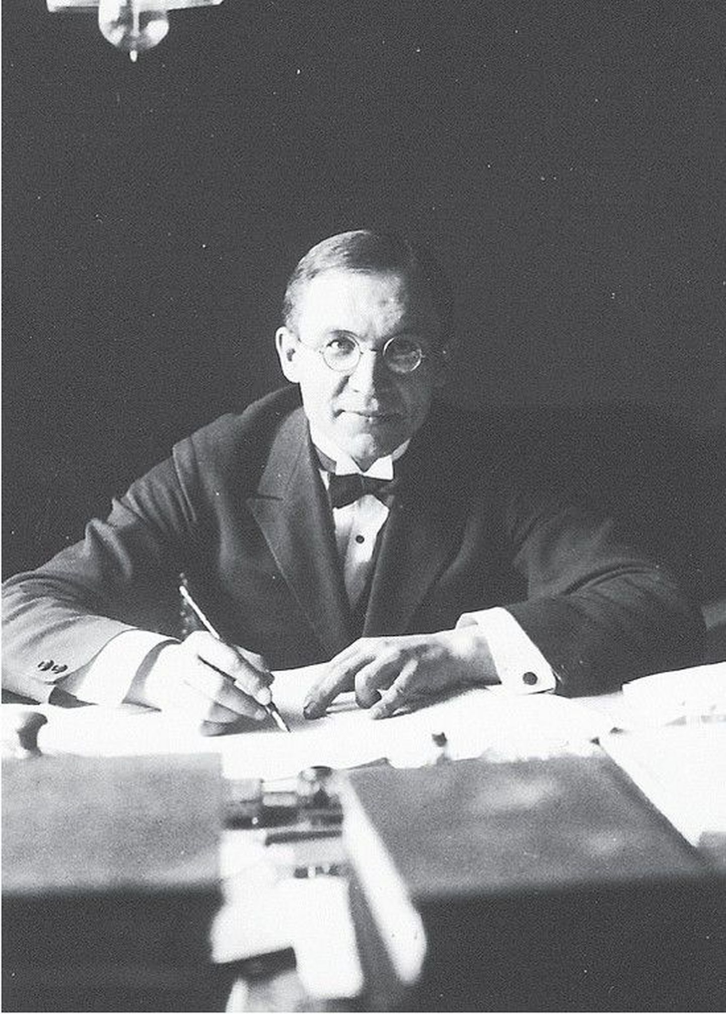 Õigusteadlane ja riigimees Jüri Uluots 1930. aastatel..