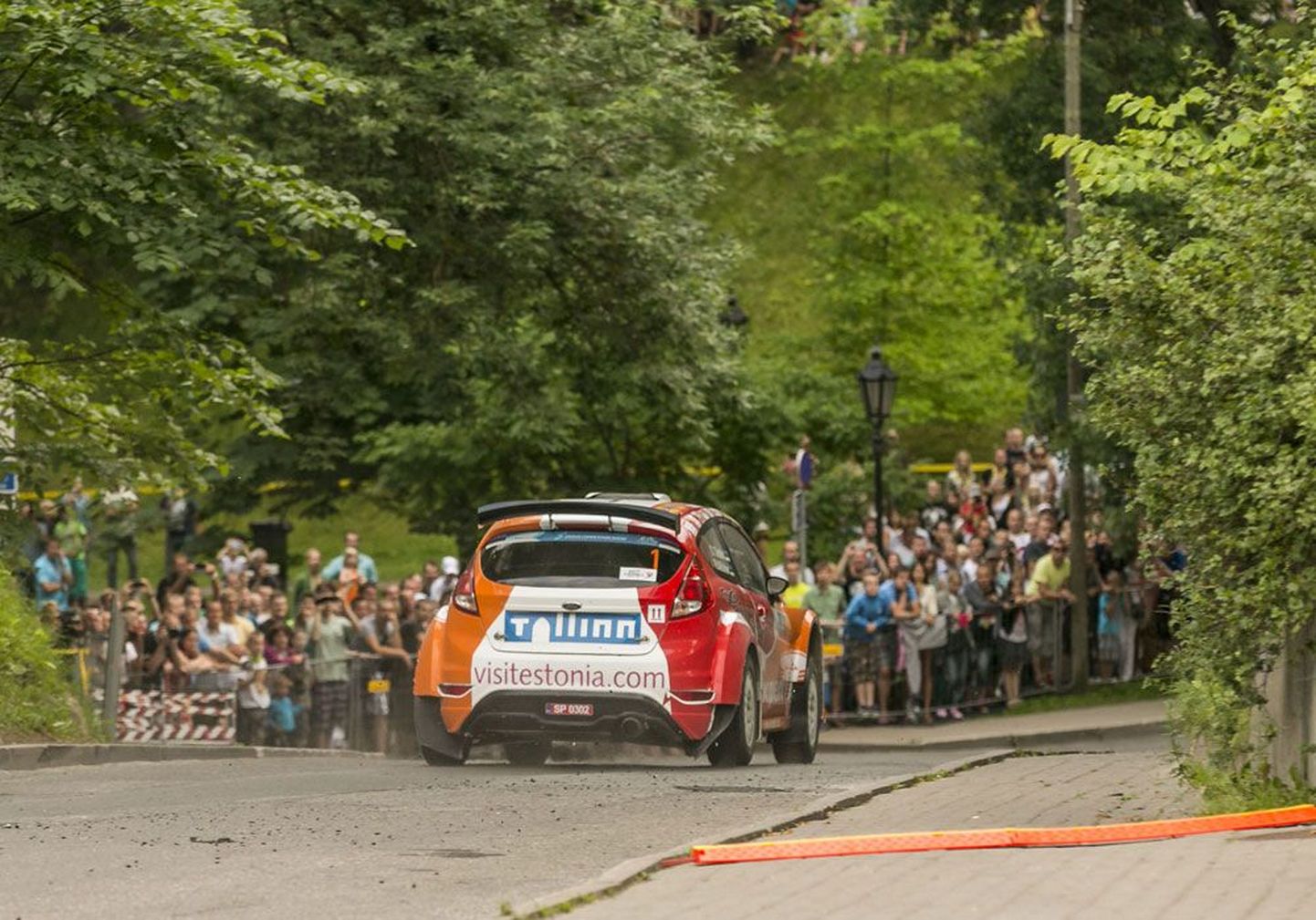Крупнейшее отечественное спортивное событие минувшего лета Rally Estonia привлекло десятки тысяч болельщиков.