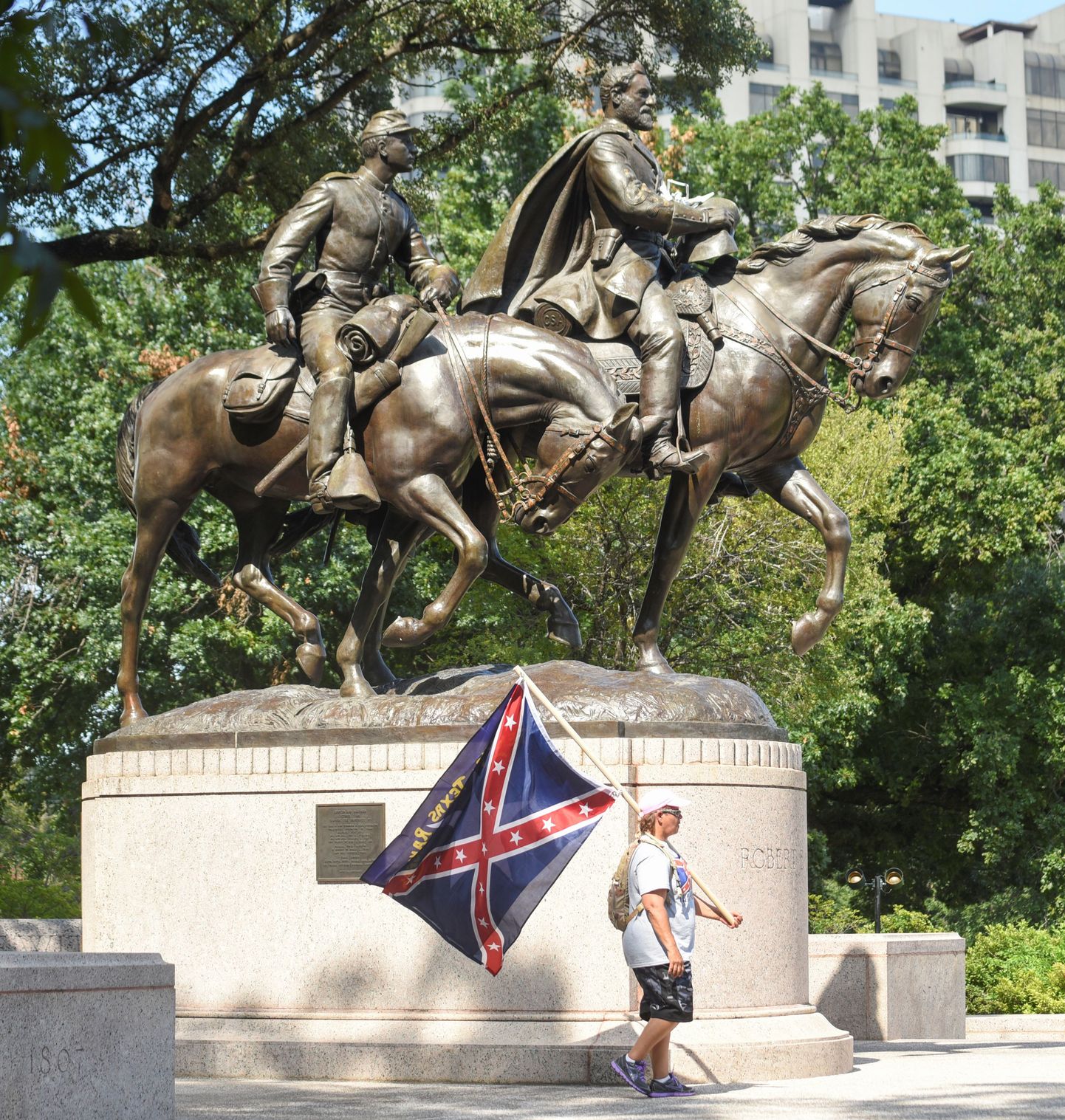 Kindral Robert E. Lee kuju Texase osariigis asuvas Dallase linnas.