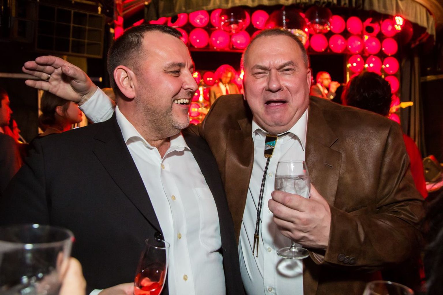 Ajakirja Hello! avapidu Club Prive's.
Sven Sester ja Aivar Riisalu