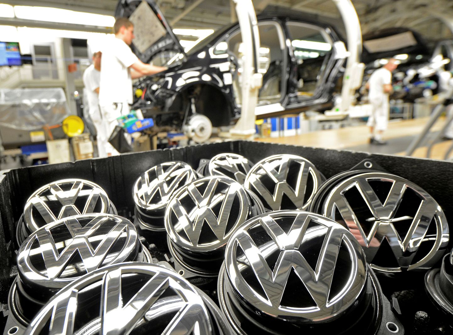 Volkswageni embleemid Wolfsburgis asuvas tehases.