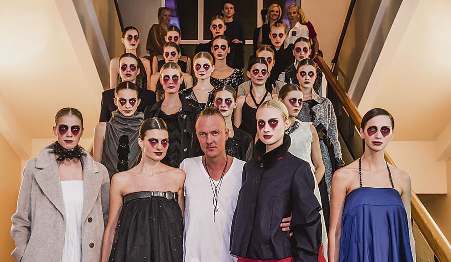 Mullu oktoobris esitleti Tallinna Fashion Weeki finaalis juubelikollektsiooni “Ivo Nikkolo 20”, kus lavastuse, lavakujunduse ja stilistika autor oli Kenneth Bärlin.