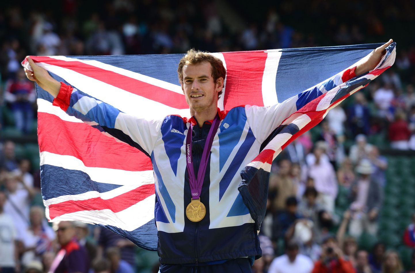 Londonis Suurbritanniat esindanud tennists Andy Murray võib Rio olümpial tiitlit kaitsta juba Šotimaa värvides