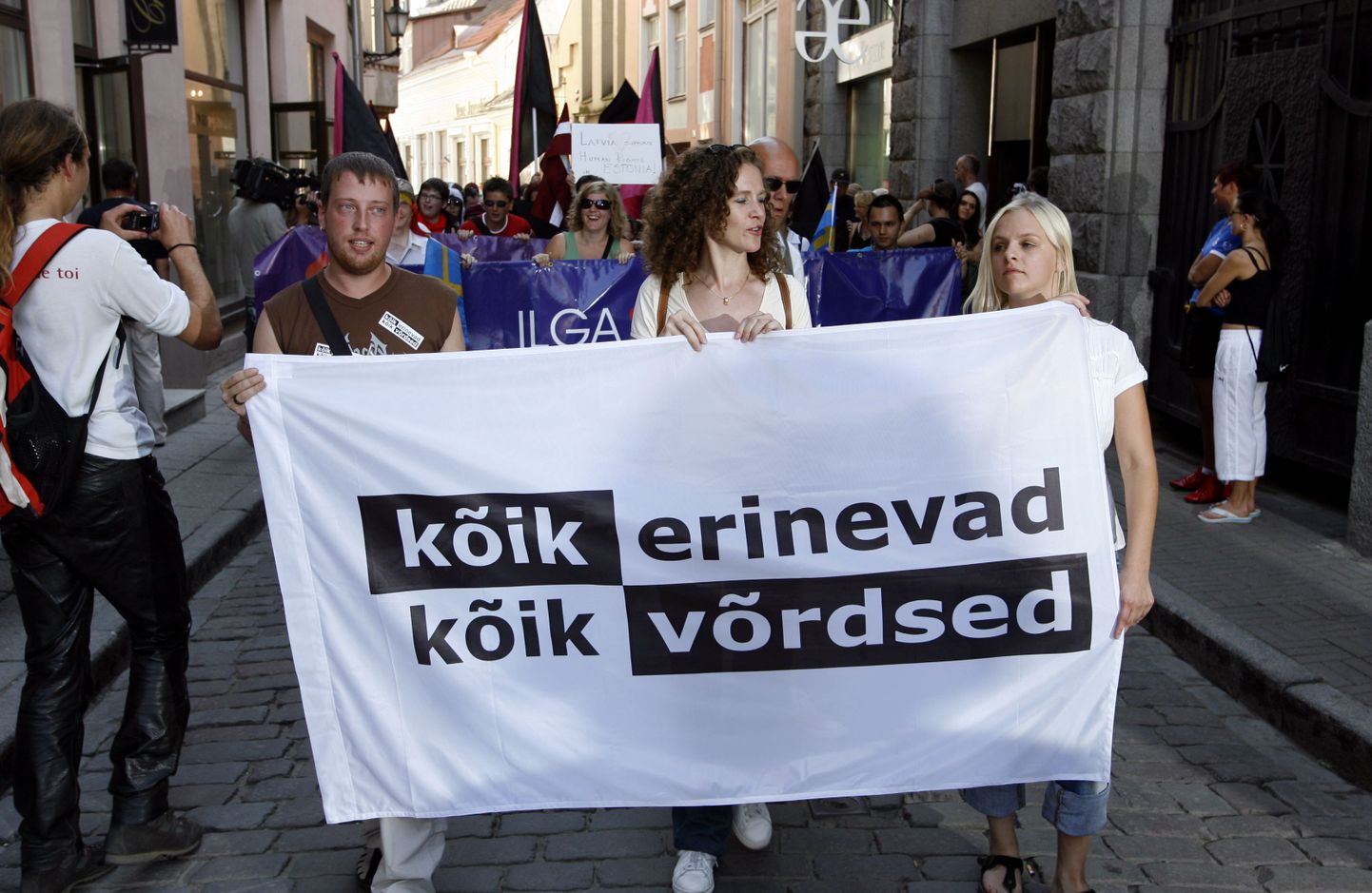 Seksuaalvähemuste paraad Tallinnas 2007. aastal.