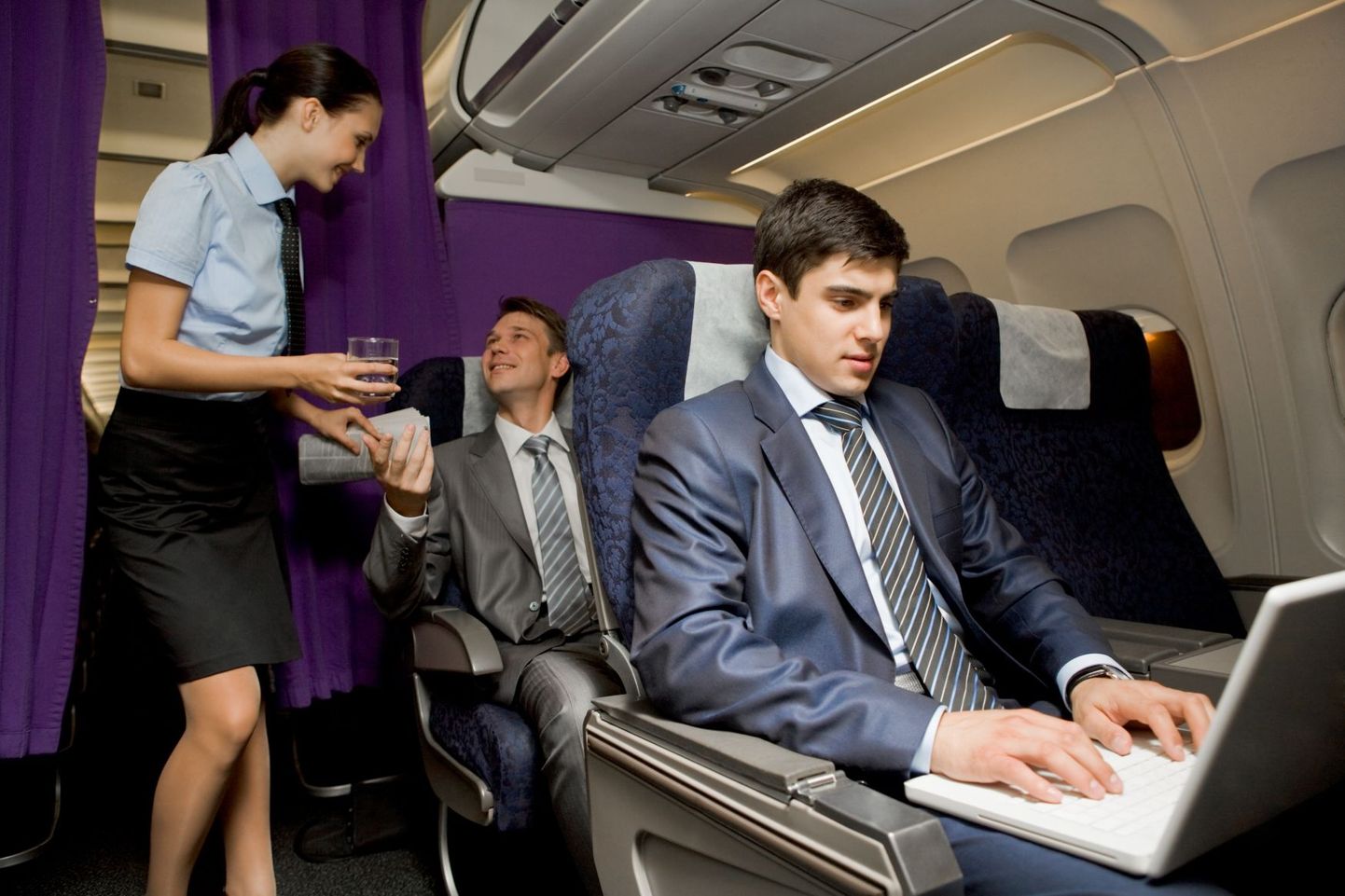 Lahedalt ruumi on lennukites üldjuhul vaid äriklassi reisijatel.