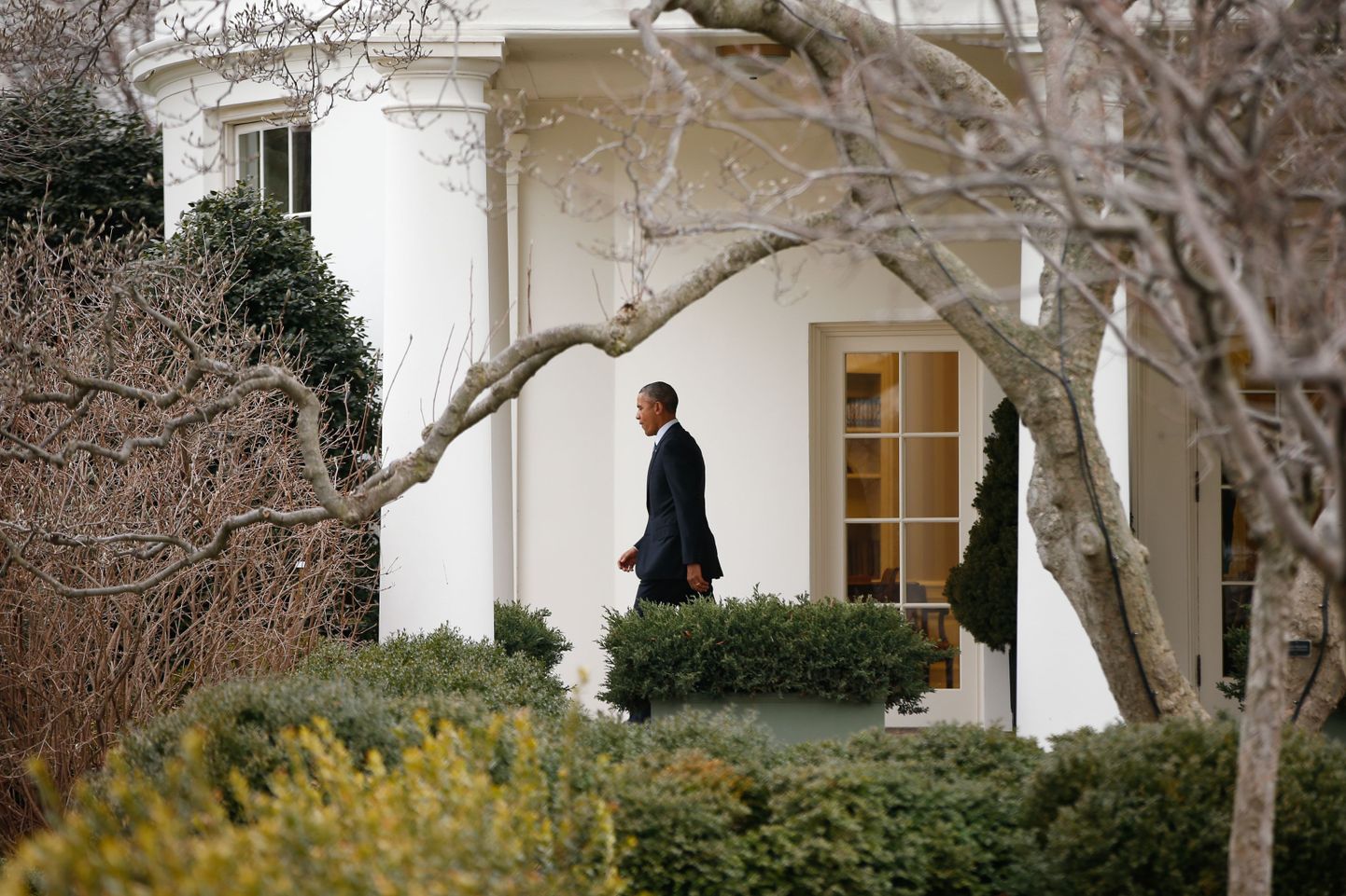 Барак Обама у Белого дома.