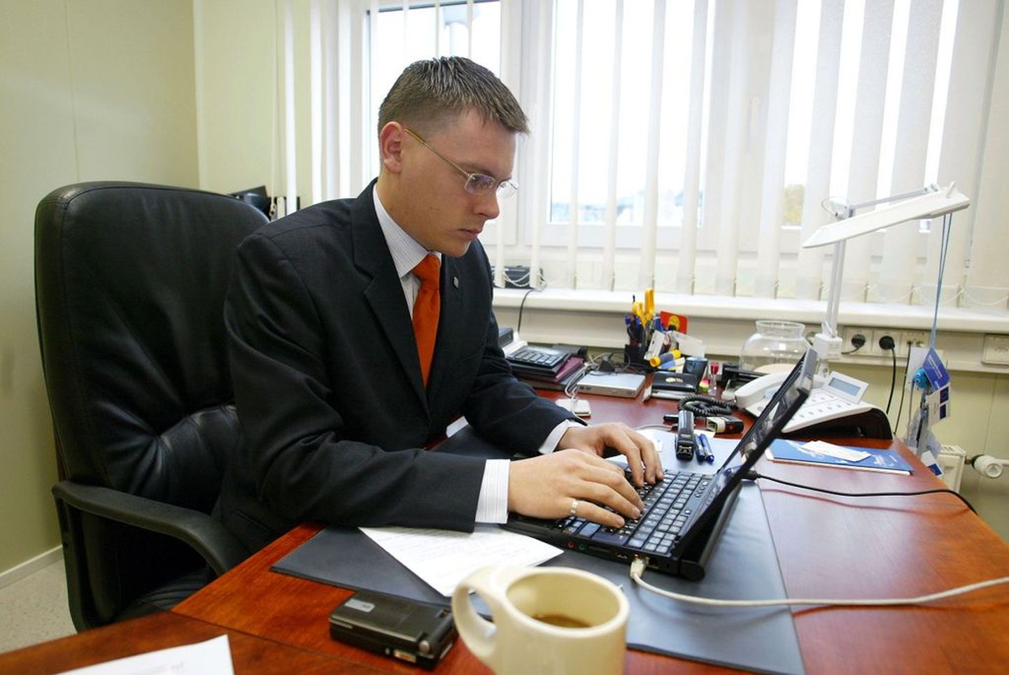 Maksu- ja tolliameti peadirektori asetäitja Dmitri Jegorov vastamas venekeelsele Postimees Online'i lugejate küsimustele.