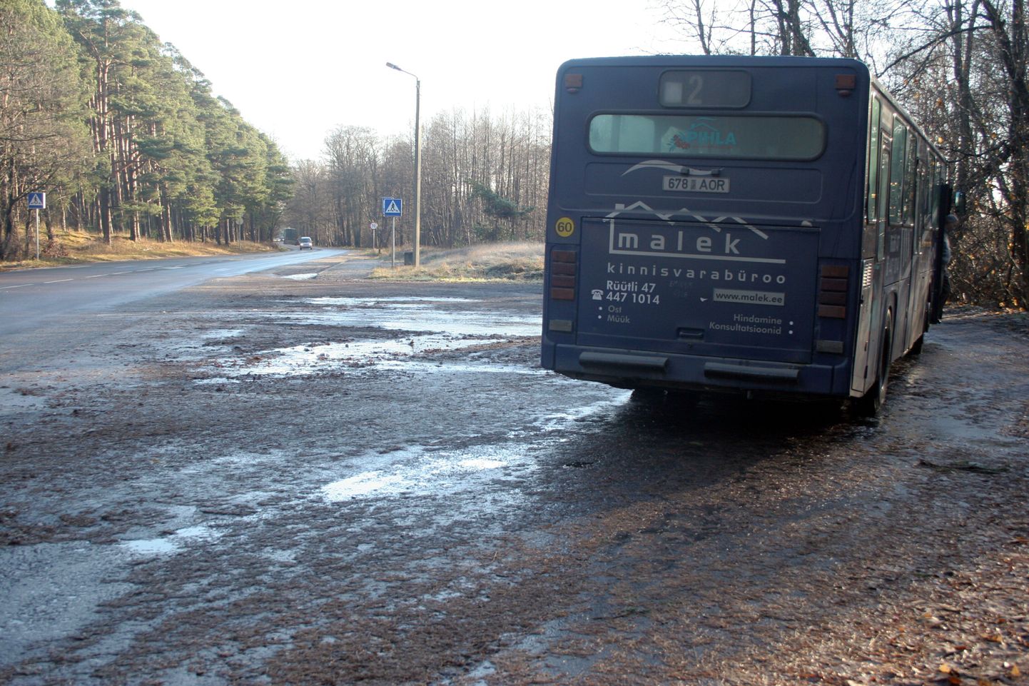 Pärnu linn tahab kavandatava reklaamimaksu muutusega kasseerida bussidel oleva reklaami eest kümme korda enam kui pragu.