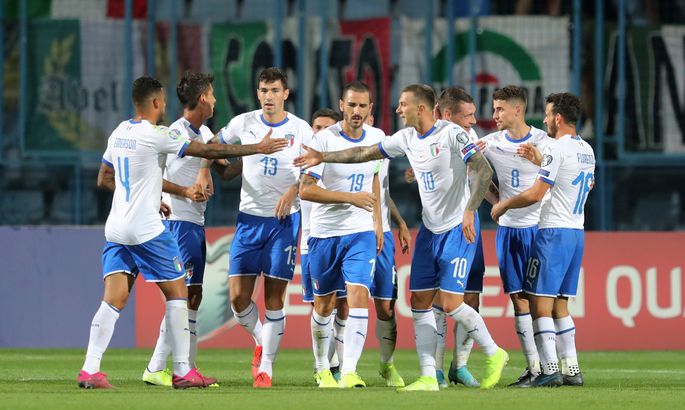 Армянские футболисты в меньшинстве упустили ничью в матче против Италии