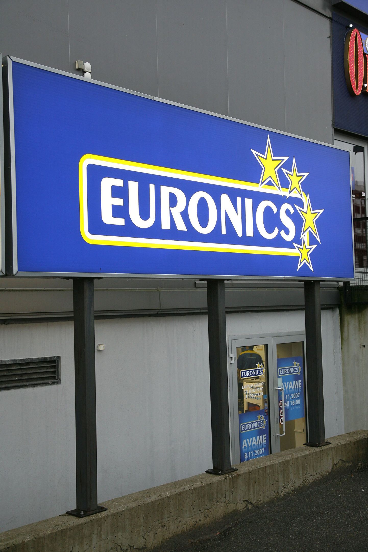 Euronicsi kauplus Pärnus.