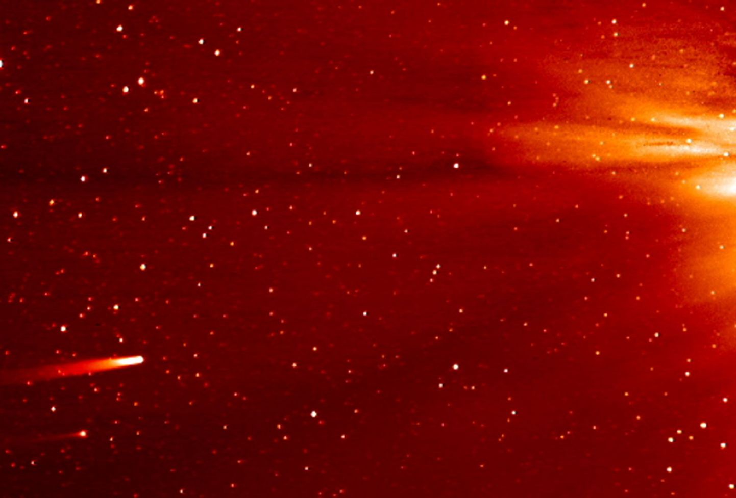 Osa komeet isonist võis alles jääda?