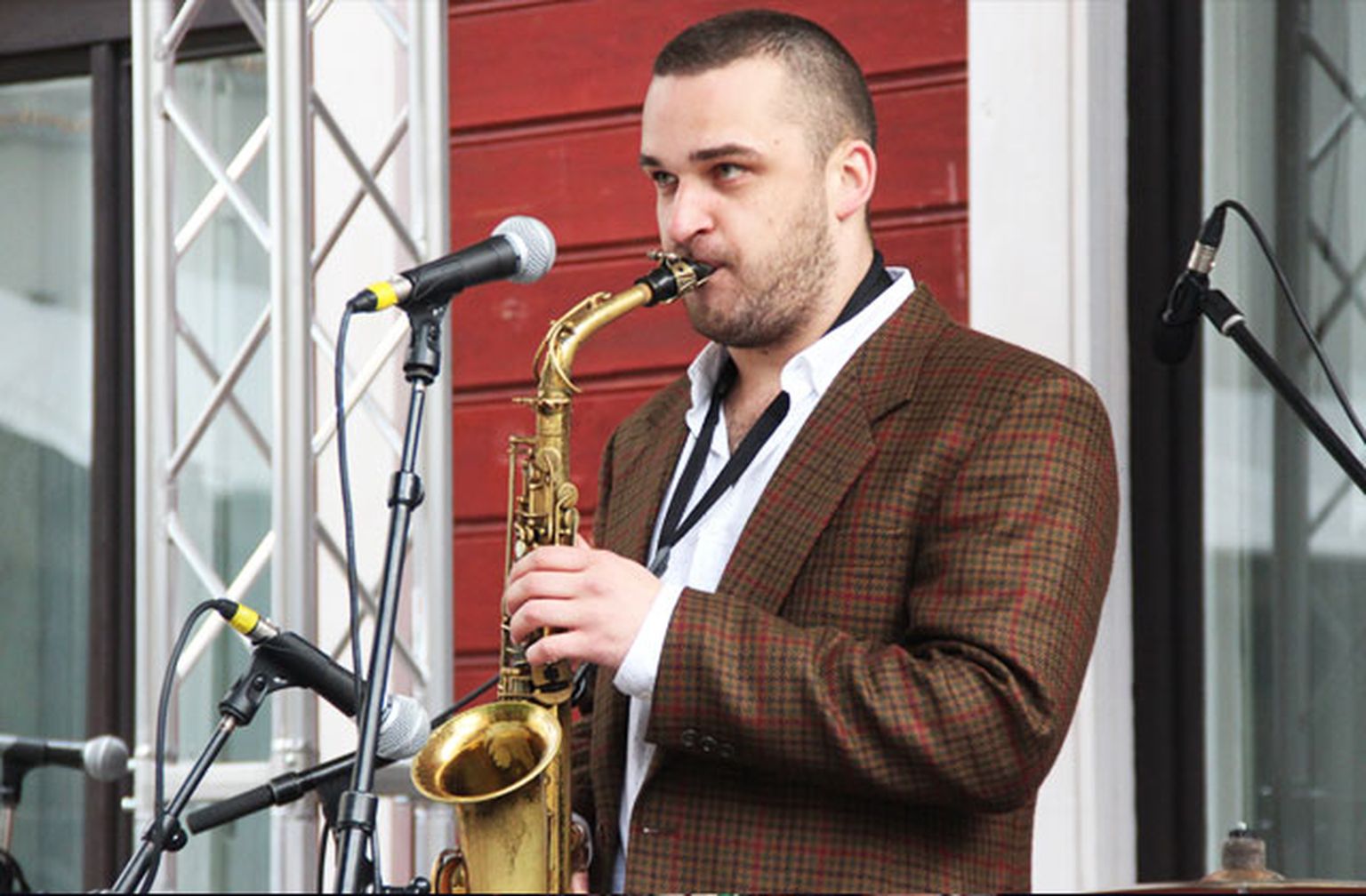 Toms Rudzinskis Berga Bazāra Vasaras Festivāla atklāšanā