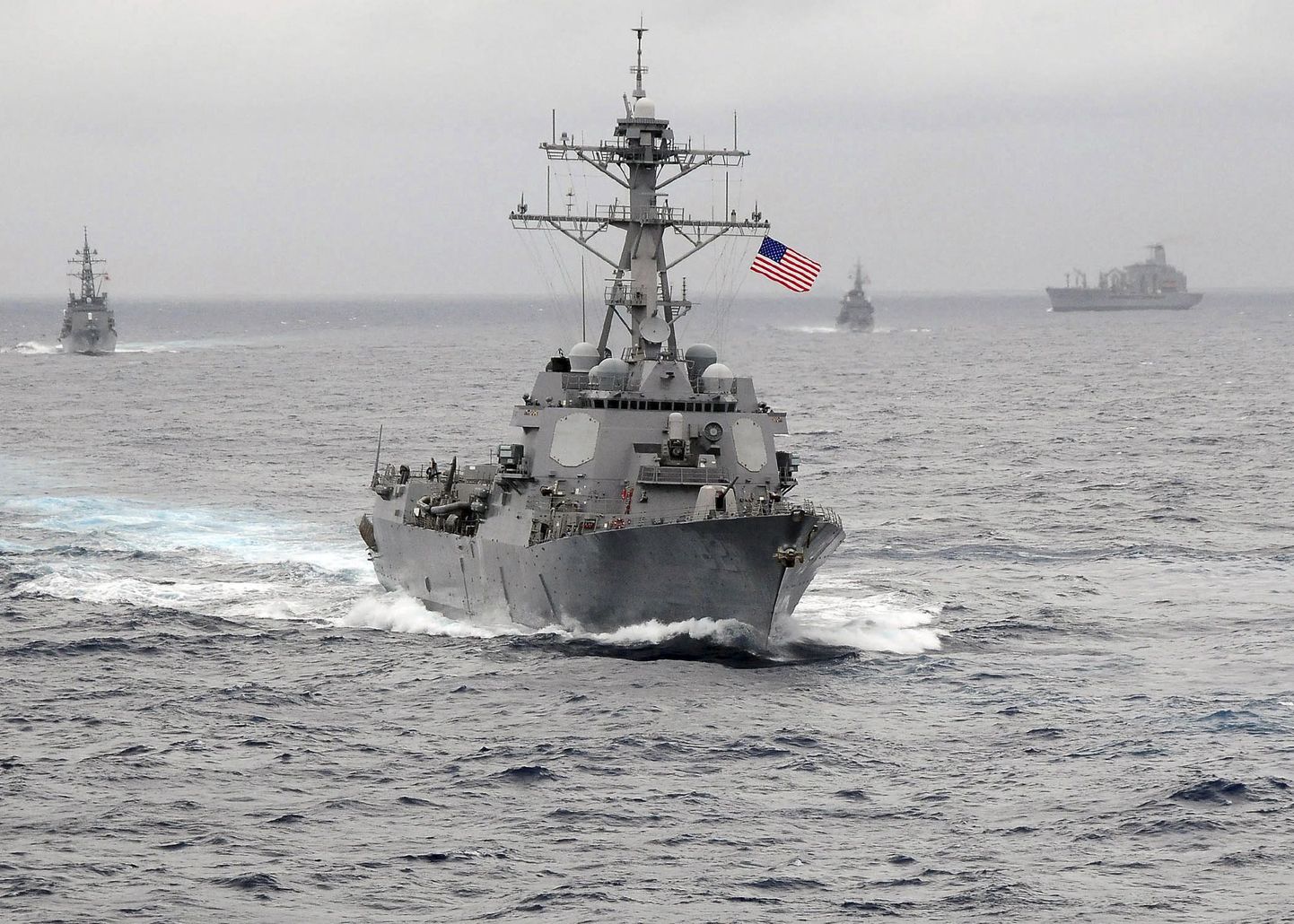 Ühendriikide sõjalaev USS Lassen 2009. aasta fotol Vaiksel ookeanil.