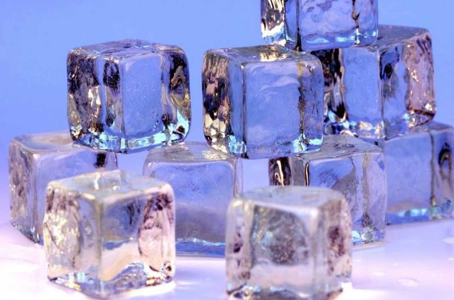 Кубики льда.