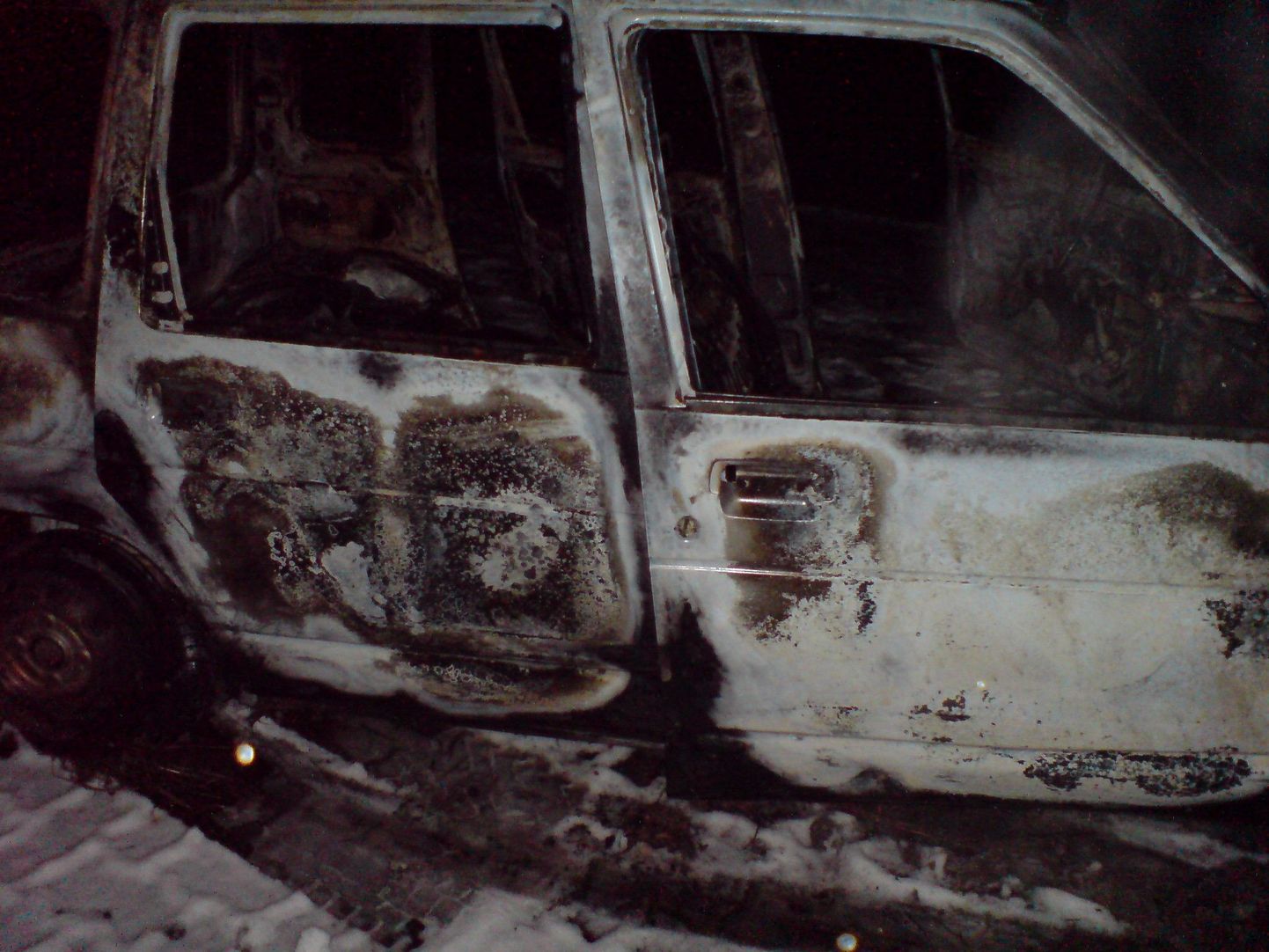 Daewoo Tico sai tules sedavõrd kannatada, et esialgu polnud võimalik tuvastada isegi auto marki.