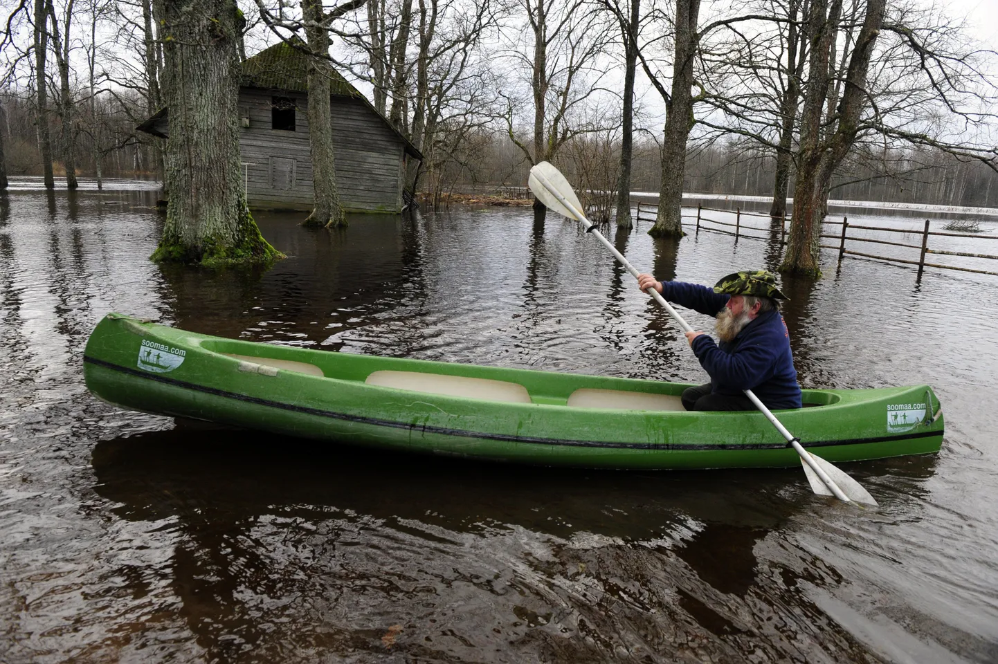 2008. aasta detsembris sai Kuusekäära talu peremees Indrek Hein kanuuga oma hoovis sõita. Tänavu jõuab viies aastaaeg ilmatarga ennustuse kohaselt Soomaale nädala pärast.