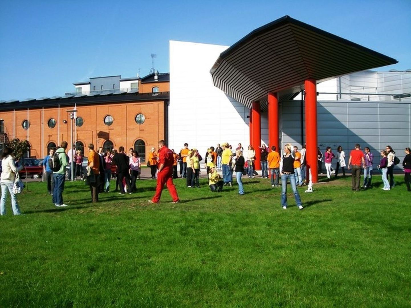 Tartu ülikooli Pärnu kolledž ootab turismivilistlasi kokkutulekule.