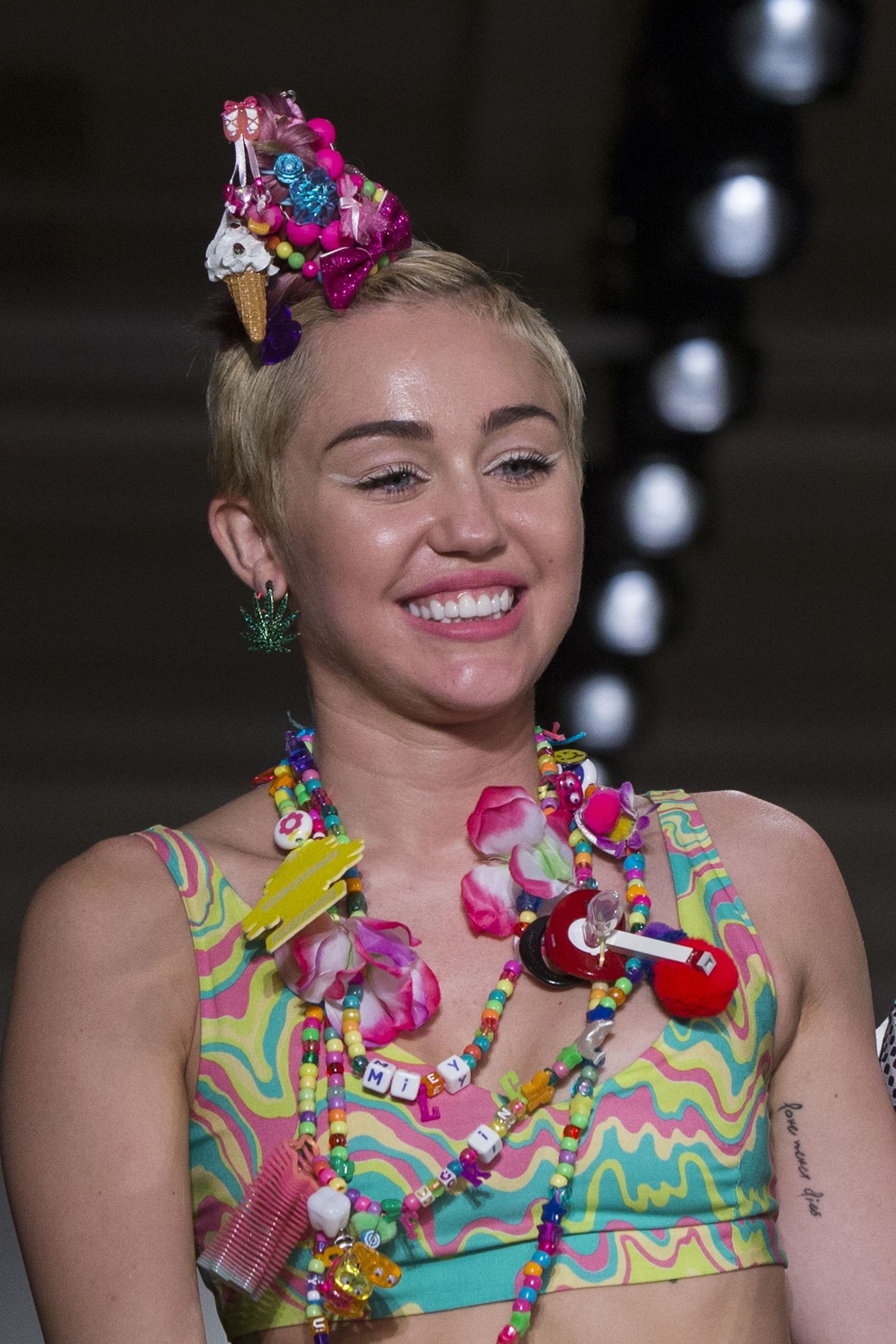 Miley Cyrus ja disainer Jeremy Scott