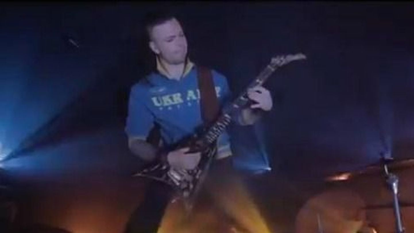Активист харьковского "Евромайдана", украинский рок-музыкант Никита Рубченко записал рок-версию национального гимна Украины.