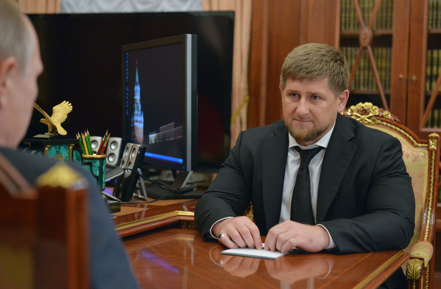 Tšetšeeni Vabariigi juht Ramzan Kadõrov vestleb Vene presidendi Vladimir Putiniga.