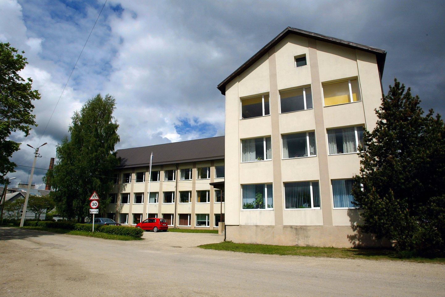 Mõisaküla kool.