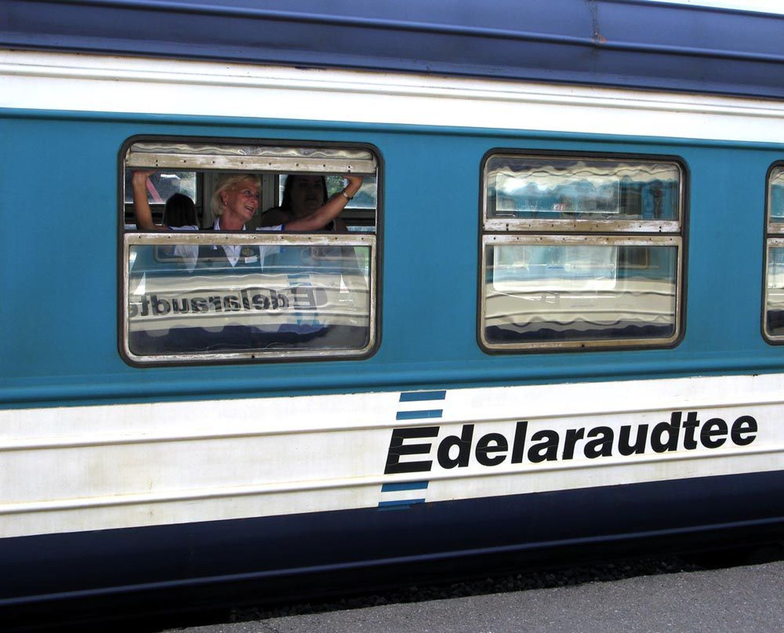 Поезд Edelaraudtee