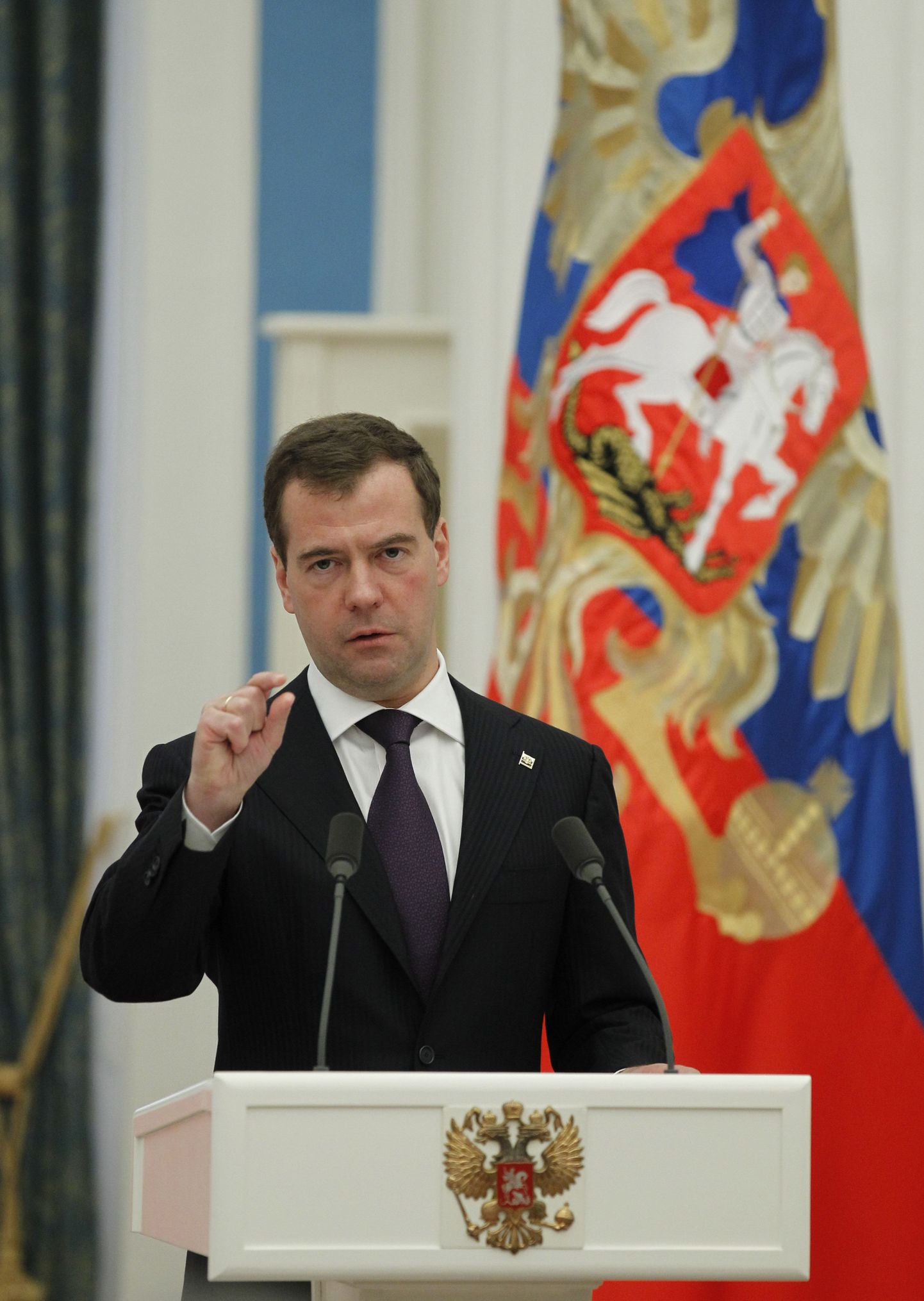 Venemaa president Dmitri Medvedev kõnet pidamas