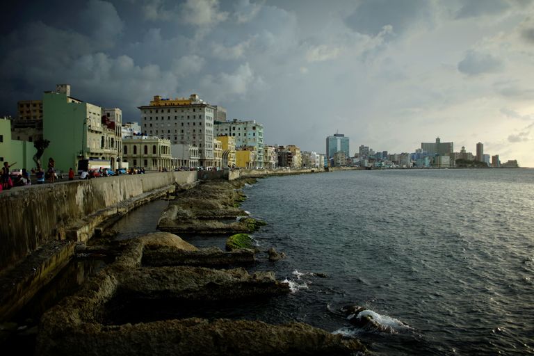 Kuuba Havanna Maleconi kaldapealne
